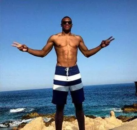 有奖金，“苏超”南京队征集2026赛季队徽、队歌、口号（“苏超”南京队启动2026赛季队徽、队歌、口号征集，设立奖金）