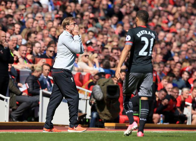 跟队：国米准备和卡洛斯-奥古斯托谈续约，双方已初步接触（队记：国米拟与卡洛斯-奥古斯托开启续约谈判，双方已进行初步沟通）