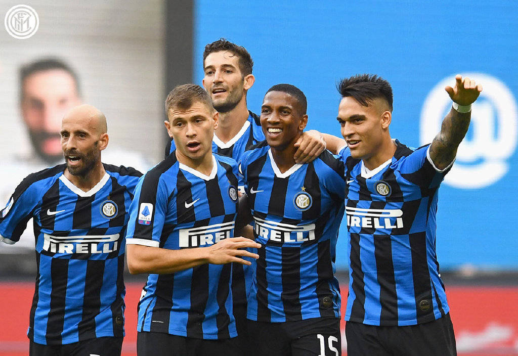 英超战报：曼联2-1战胜埃弗顿,（英超快讯：曼联2比1击败埃弗顿）