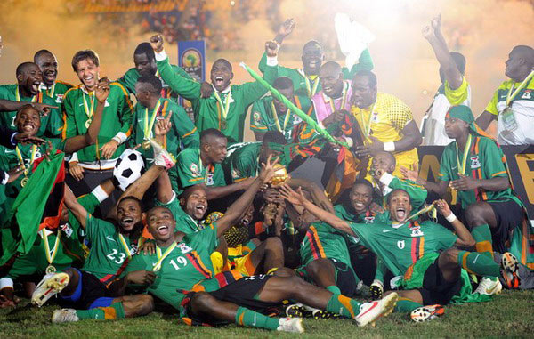 阿森纳3-1拜仁，廷贝尔、马杜埃凯、马丁内利破门，诺伊尔送礼（阿森纳3-1力擒拜仁：廷贝尔、马杜埃凯、马丁内利建功，诺伊尔失误送礼）