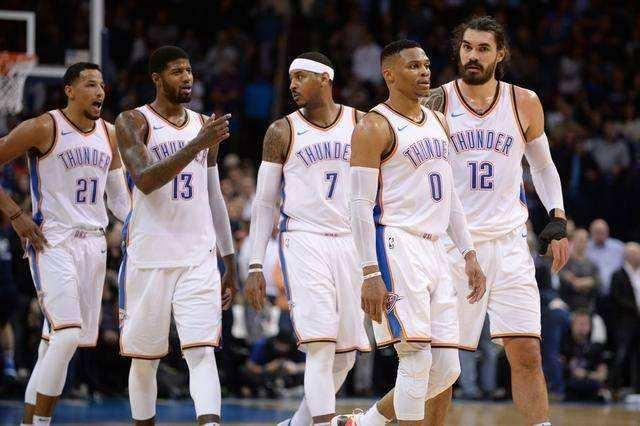 球队取胜后送亚泰降级，海牛球迷在退场时高喊“亚泰降级啦”（海牛取胜致亚泰降级，退场球迷齐声喊“亚泰降级啦”）