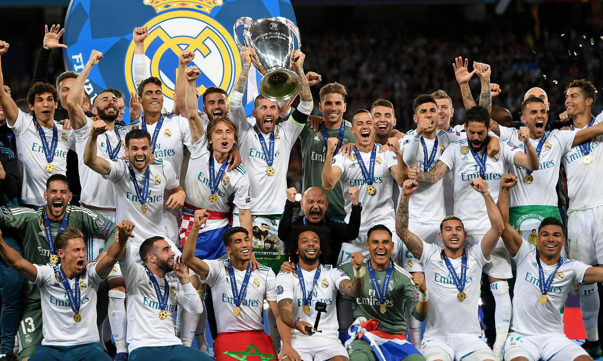 记者：450万+奖金已不足以续约伊尔迪兹；尤文对球员估价上亿（记者：伊尔迪兹续约价码已超450万+奖金，尤文为其估值破亿）